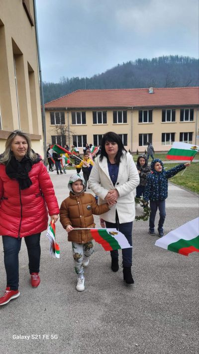 IMG Ce62e94d7437363bcb78e44d810d1b79 V